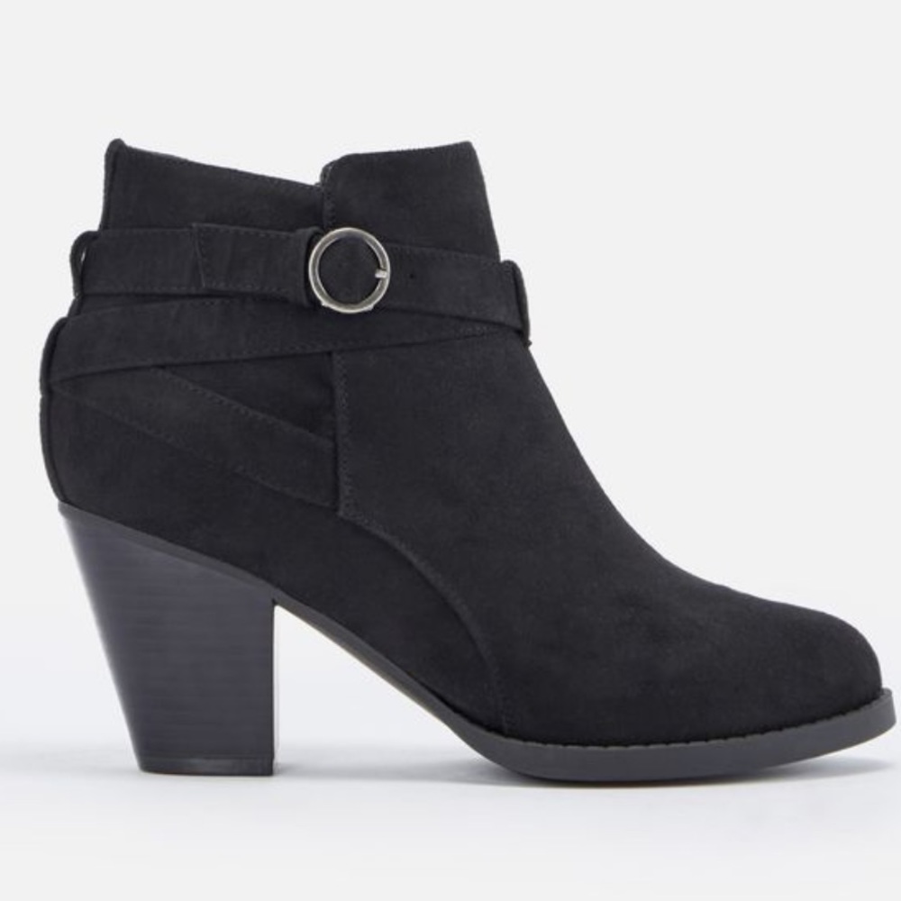 Freda Block Heel Ankle Bootie - Picture 3 of 5